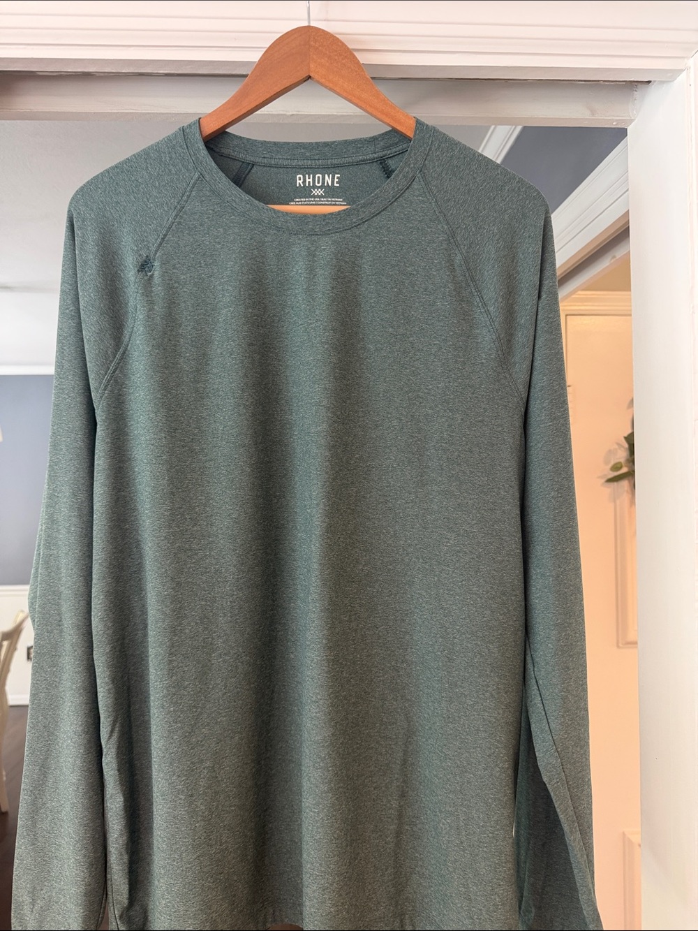 Men’s RHONE Long-Sleeve Shirt in Heather Green